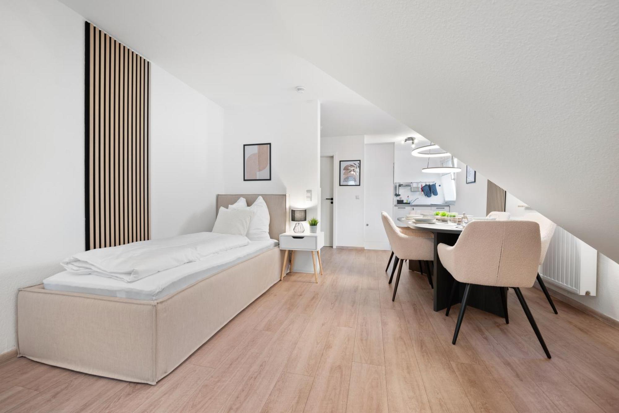 Malu Rooms - Im Stadtzentrum, Smarttv, Netflix, 24H Checkin Λούντβιχσμπουργκ Εξωτερικό φωτογραφία